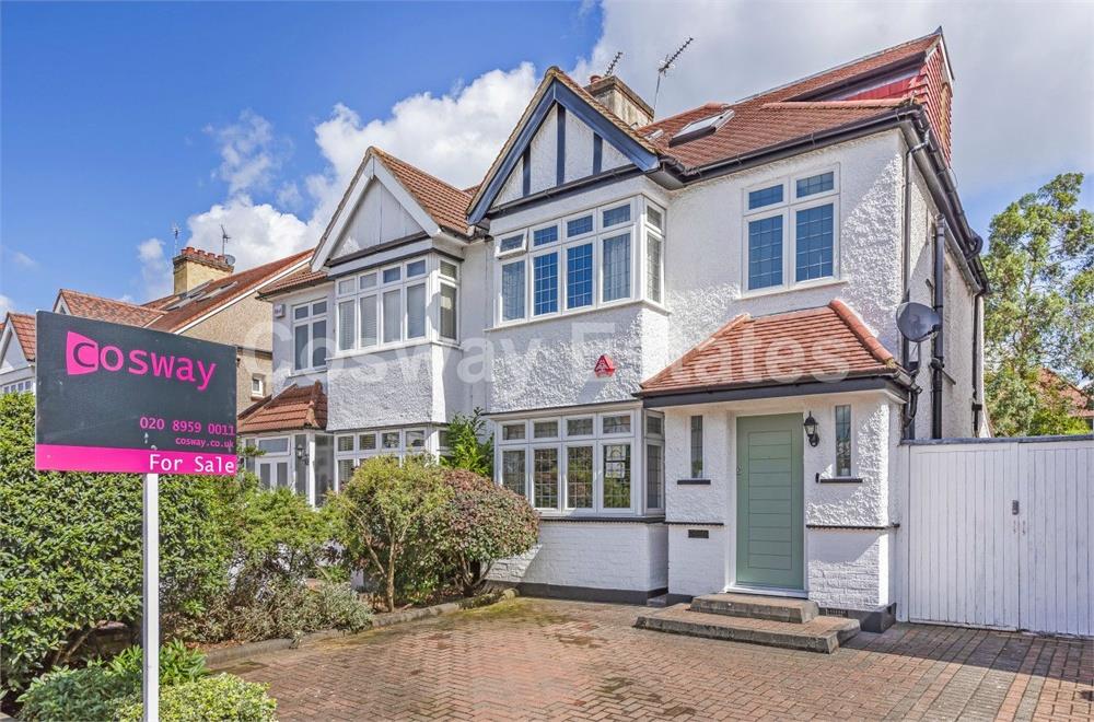 Holmwood Grove, Mill Hill